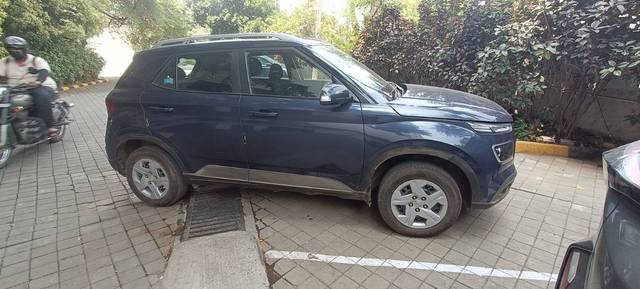 https://images10.gaadi.com/usedgaadi-sellcar/UsedCar/d5aeac20a/c46775dd-f107-46e0-981e-bfd756630d54.jpg?imwidth=6401