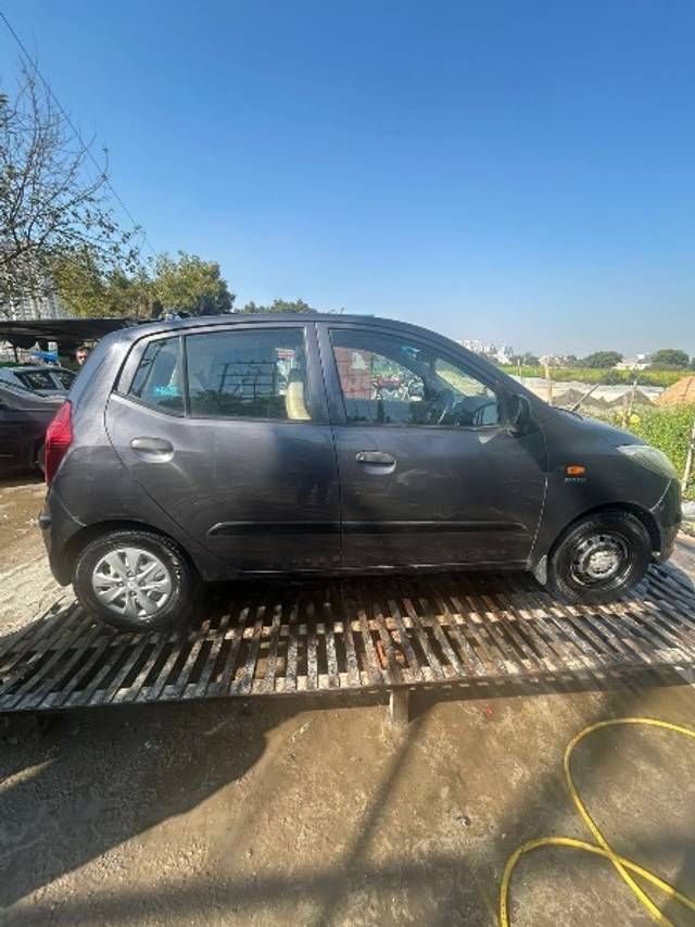https://images10.gaadi.com/usedgaadi-sellcar/UsedCar/d5afc665a/94ef9a5a-5d58-4e09-891a-e18e37f0b2c7.jpeg?imwidth=6401