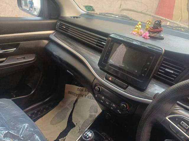 https://images10.gaadi.com/usedgaadi-sellcar/UsedCar/d5b01d40a/b06aab43-d046-4113-a97d-17759a25a50f.jpg?imwidth=6401
