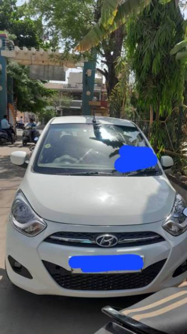 https://images10.gaadi.com/usedgaadi-sellcar/UsedCar/d5b02f56a/e0cf9194-90aa-48df-9915-9017a3cfc446.jpg?imwidth=6400
