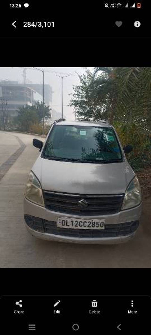 https://images10.gaadi.com/usedgaadi-sellcar/UsedCar/d5b33457a/2c822576-1b64-43f8-93b0-30ce3a218ee0.jpg?imwidth=6400