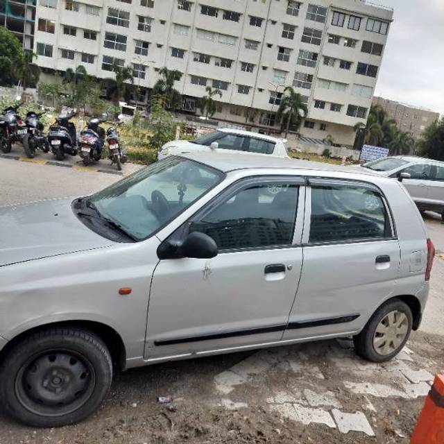https://images10.gaadi.com/usedgaadi-sellcar/UsedCar/d5bae66fa/e0674531-7191-458d-88e2-01c68109eb7f.jpg?imwidth=6400