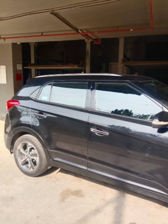 https://images10.gaadi.com/usedgaadi-sellcar/UsedCar/d5bb140ea/7a82782d-cb41-49d8-baec-fca95f0d1c43.jpeg?imwidth=6401