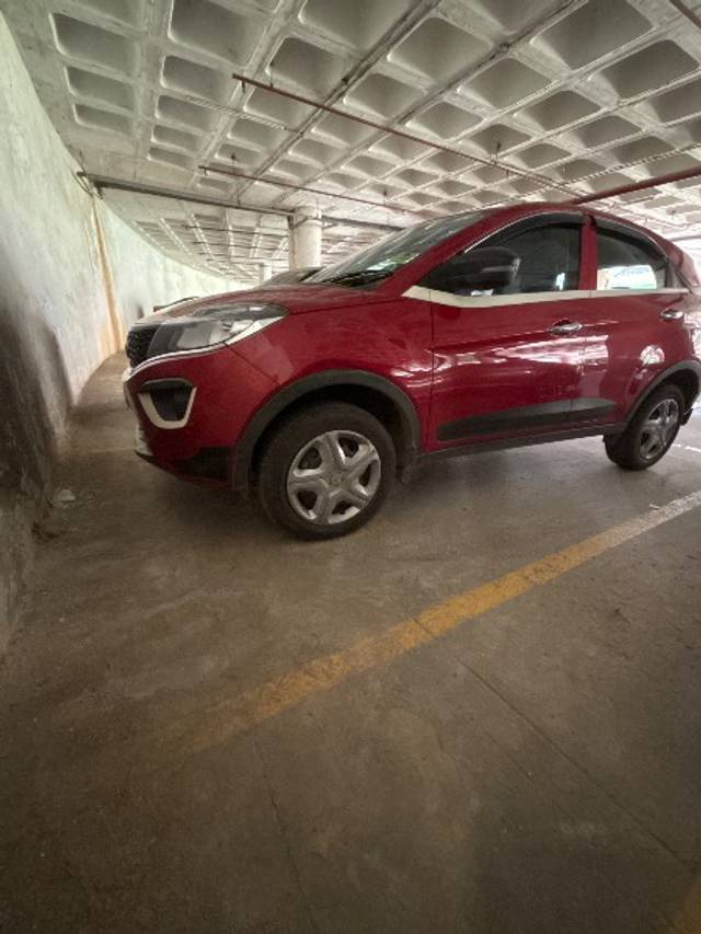 https://images10.gaadi.com/usedgaadi-sellcar/UsedCar/d5bca907a/c6ec0d95-0e17-4b9c-8602-b0f06f2551d4.jpg?imwidth=6400
