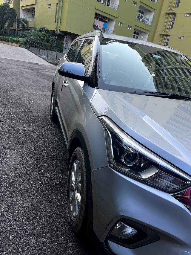 https://images10.gaadi.com/usedgaadi-sellcar/UsedCar/d5be2e01-6256-4849-8793-2806d548022c/f579647c-4162-4aa5-9a7d-923169964edd.jpeg?imwidth=6400