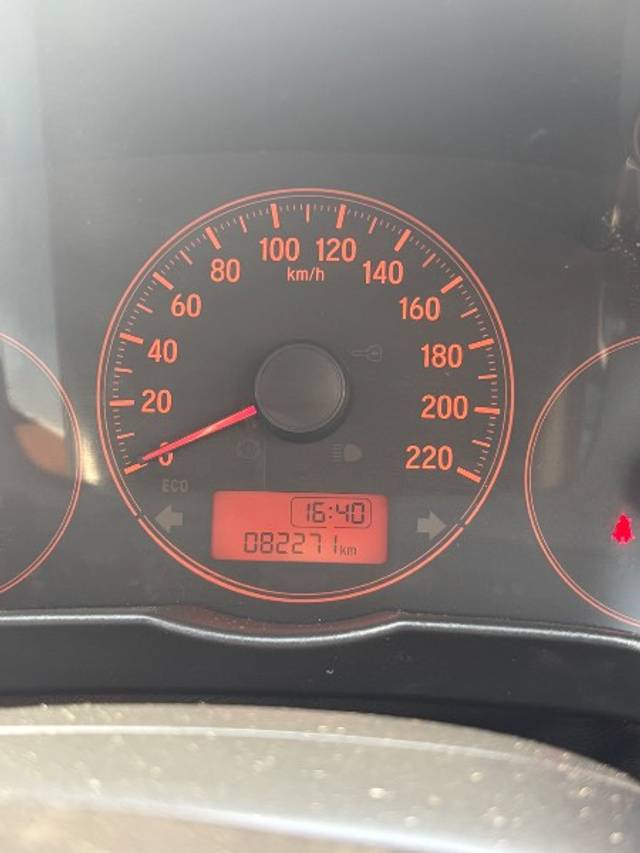 https://images10.gaadi.com/usedgaadi-sellcar/UsedCar/d5bef439a/ee0a7704-19bf-4822-848c-a8a40ed9ea33.jpeg?imwidth=6400