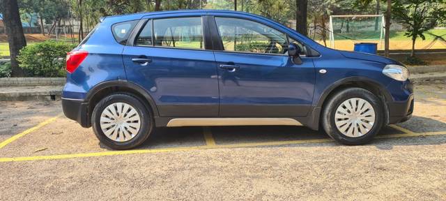 https://images10.gaadi.com/usedgaadi-sellcar/UsedCar/d5c0cad3a/354b07ff-b94a-4301-95a7-ce6583601628.jpeg?imwidth=6401