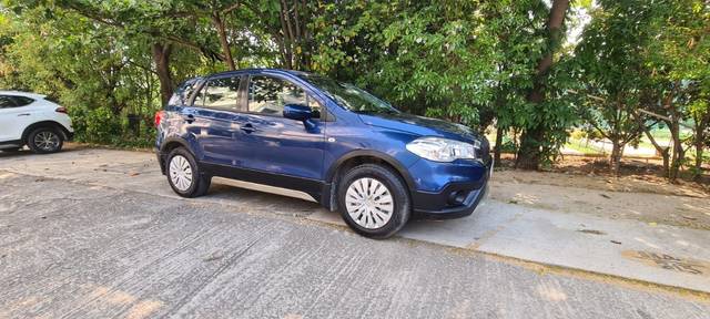 https://images10.gaadi.com/usedgaadi-sellcar/UsedCar/d5c0cad3a/80aac726-795f-44b5-8dfa-558654eca35b.jpeg?imwidth=6400