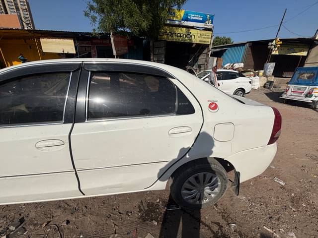 https://images10.gaadi.com/usedgaadi-sellcar/UsedCar/d5c1af82a/4739a85e-3327-4e45-9534-d79cfe2ceb59.jpeg?imwidth=6401