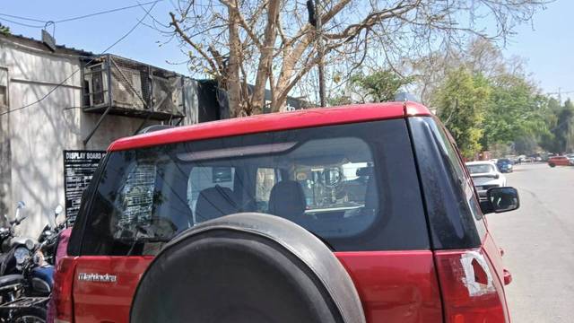 https://images10.gaadi.com/usedgaadi-sellcar/UsedCar/d5c43b2ca/4cd3f1ad-bdf2-40f0-9387-91e6944ac349.jpg?imwidth=6401
