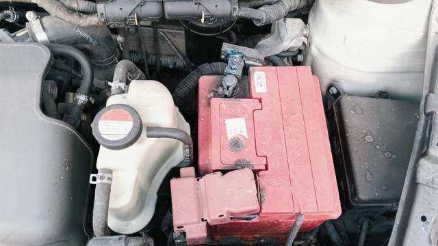 https://images10.gaadi.com/usedgaadi-sellcar/UsedCar/d5c5c5a6a/7322eb0f-669c-4193-8ff1-4cbff83f20eb.jpeg?imwidth=6401