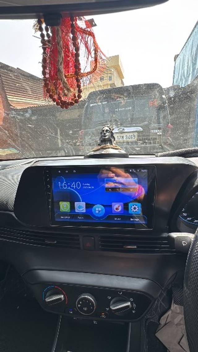 https://images10.gaadi.com/usedgaadi-sellcar/UsedCar/d5c6470ca/187bfe8b-99ae-4208-b180-374f5f684e7a.jpeg?imwidth=6402