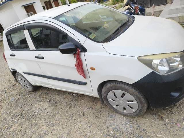 https://images10.gaadi.com/usedgaadi-sellcar/UsedCar/d5c7eda4a/a0f628ad-d400-4389-a9df-b0e1937e3460.jpg?imwidth=6401