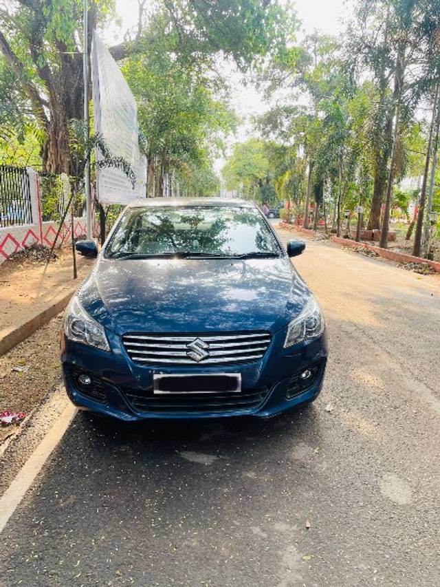 https://images10.gaadi.com/usedgaadi-sellcar/UsedCar/d5c8aabfa/c3e23dae-d6ff-4969-b6c3-a7f22d92af4a.jpeg?imwidth=6400