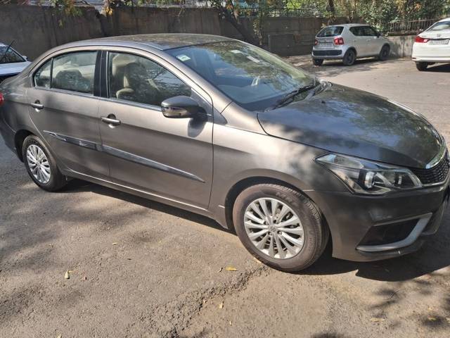 https://images10.gaadi.com/usedgaadi-sellcar/UsedCar/d5ca9fe5a/5e295af9-9882-4231-b8b9-e05e2c355eb6.jpeg?imwidth=6400