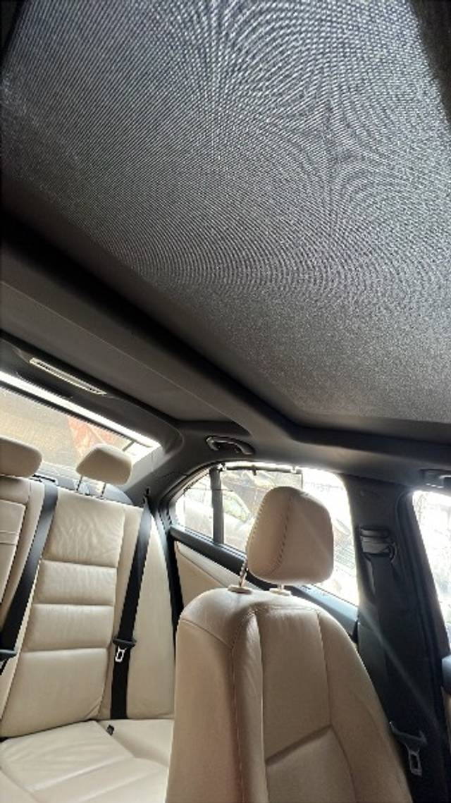 https://images10.gaadi.com/usedgaadi-sellcar/UsedCar/d5cbaf42a/d7042d63-9274-46d2-8e4a-00a68c54e97c.jpeg?imwidth=6402