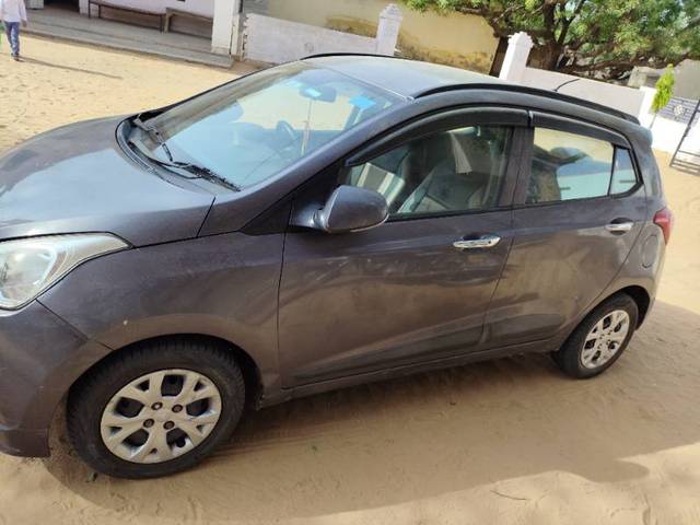 https://images10.gaadi.com/usedgaadi-sellcar/UsedCar/d5cc35cba/5f759733-94ee-401e-8163-585d8214656f.jpg?imwidth=6400