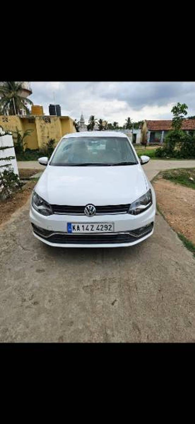 https://images10.gaadi.com/usedgaadi-sellcar/UsedCar/d5cd3e41a/6783b340-a255-408e-b7aa-fbc340e01c27.jpg?imwidth=6400