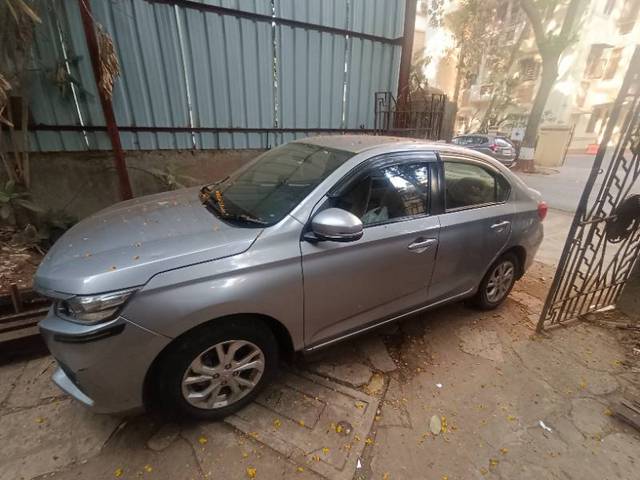 https://images10.gaadi.com/usedgaadi-sellcar/UsedCar/d5cd6211a/b0e3cfa6-ebd1-477d-ad98-1488fd38da95.jpg?imwidth=6400