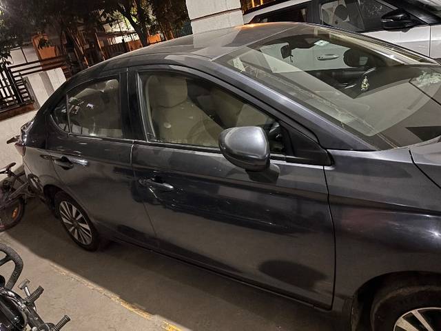 https://images10.gaadi.com/usedgaadi-sellcar/UsedCar/d5d0da6da/1663f1c9-a0d8-46db-bbc7-c65175ab6677.jpeg?imwidth=6401