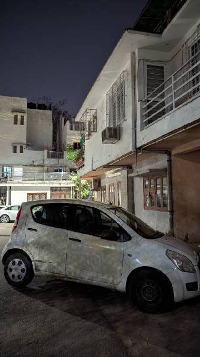 https://images10.gaadi.com/usedgaadi-sellcar/UsedCar/d5d9beaaa/7dc5d29d-09cb-45dc-9b17-53d772002711.jpg?imwidth=6400