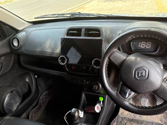 https://images10.gaadi.com/usedgaadi-sellcar/UsedCar/d5dc3363a/fc299266-c28f-46bc-8370-9329e0846bbf.jpeg?imwidth=6400