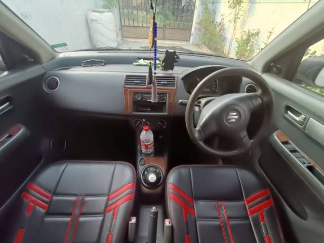 https://images10.gaadi.com/usedgaadi-sellcar/UsedCar/d5dff207a/bd02d456-e7e1-4fa4-878c-03488e83d398.jpg?imwidth=6401