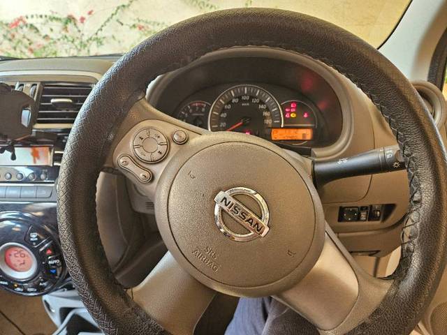 https://images10.gaadi.com/usedgaadi-sellcar/UsedCar/d5e0e1c0a/e0f37d89-23f1-4638-b437-fe077955905b.jpg?imwidth=6402