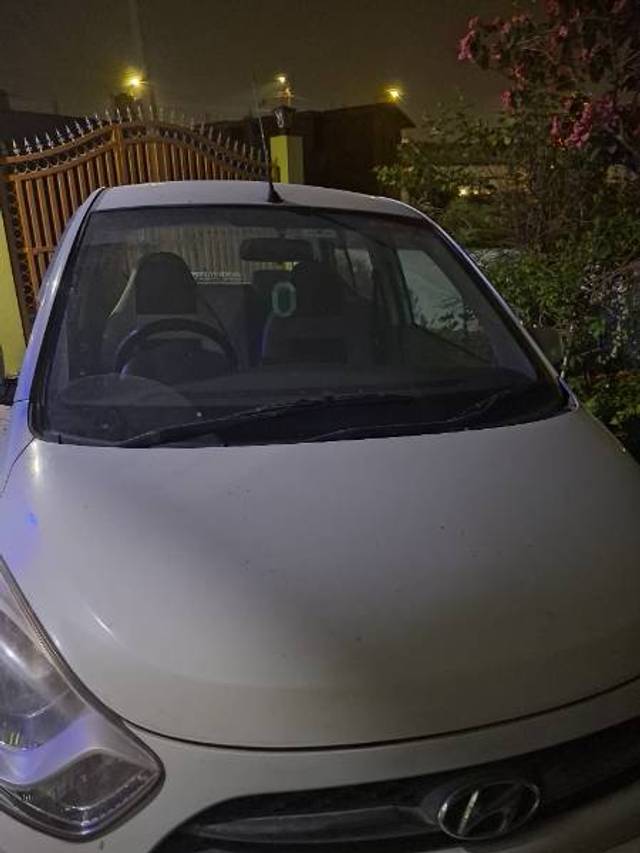 https://images10.gaadi.com/usedgaadi-sellcar/UsedCar/d5e1ef48a/53738499-5fee-4bcd-a4cb-19535e502e47.jpg?imwidth=6402