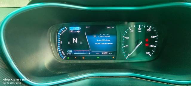 https://images10.gaadi.com/usedgaadi-sellcar/UsedCar/d5e38102a/b1eae845-e64f-4aa3-bda9-45f93b974571.jpeg?imwidth=6401