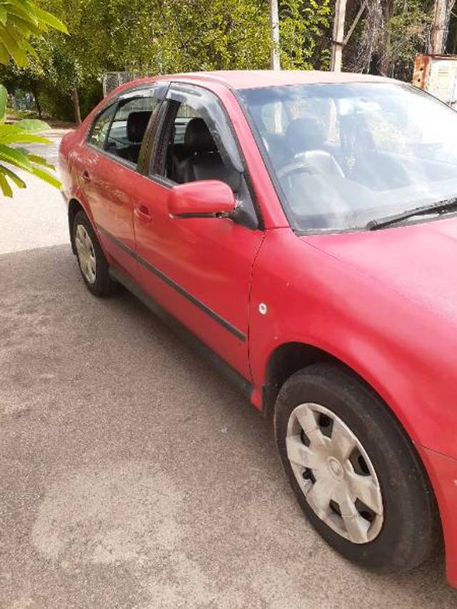 https://images10.gaadi.com/usedgaadi-sellcar/UsedCar/d5e450d7a/736881f6-69a8-43ac-9c7c-b2d1087b9014.jpg?imwidth=6402