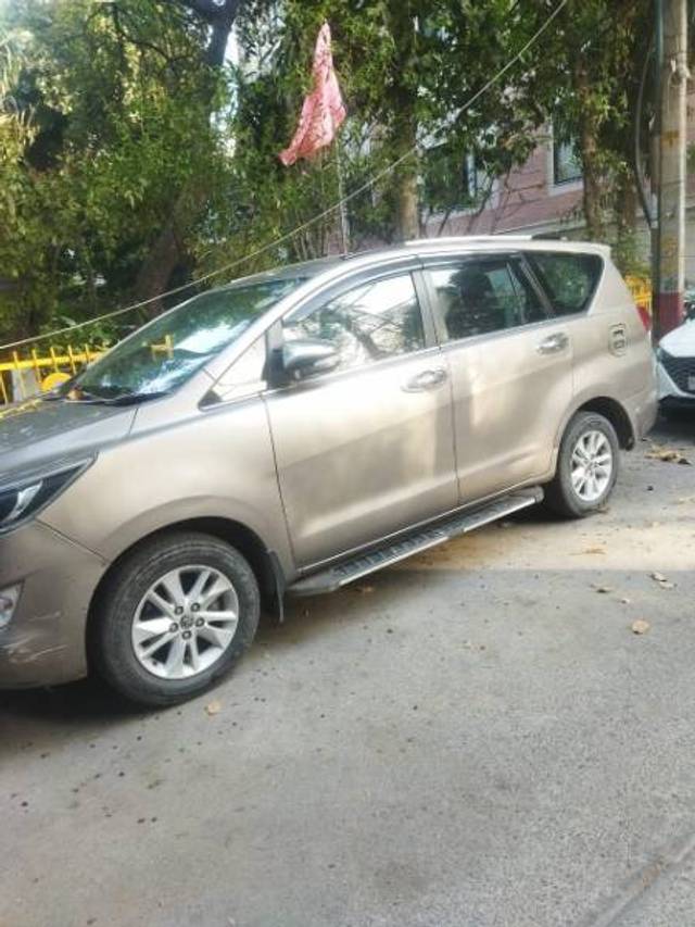 https://images10.gaadi.com/usedgaadi-sellcar/UsedCar/d5e4bb46a/552c9f33-6826-4b17-8b37-5d0de5c099d7.jpeg?imwidth=6402
