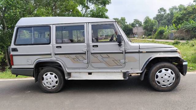 https://images10.gaadi.com/usedgaadi-sellcar/UsedCar/d5e5beeba/dc0595ff-1a23-499e-91c9-0e16cd03c43f.jpg?imwidth=6401