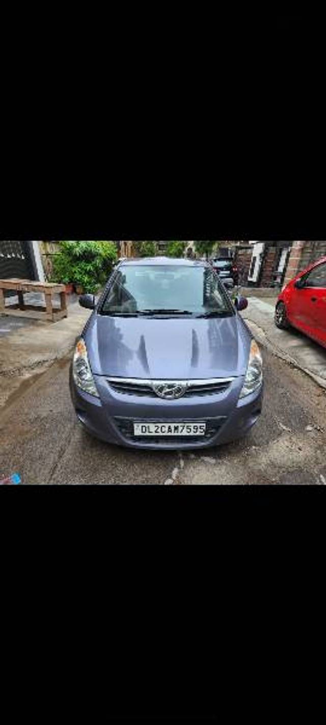 https://images10.gaadi.com/usedgaadi-sellcar/UsedCar/d5e64479a/4ef96930-4a09-4163-b995-765a1af814eb.jpg?imwidth=6400