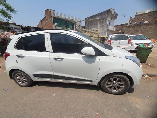 https://images10.gaadi.com/usedgaadi-sellcar/UsedCar/d5e9695fa/b6ca40b9-2f48-496e-947a-6503f371be8e.jpg?imwidth=6401