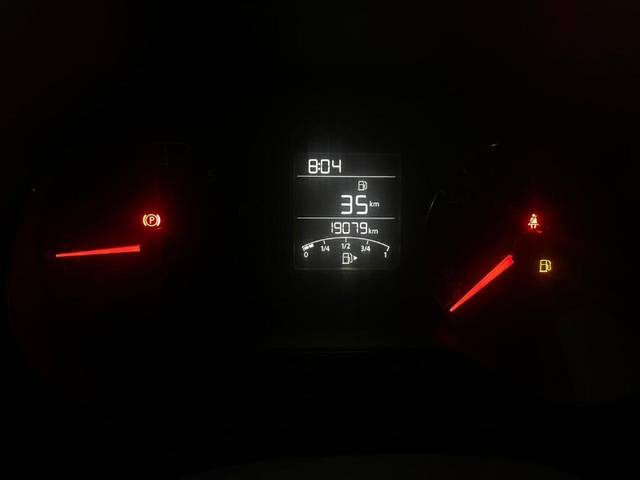 https://images10.gaadi.com/usedgaadi-sellcar/UsedCar/d5e9dc0fa/ac8c4fc9-dd5d-4b02-b806-2fa1ac663285.jpeg?imwidth=6401