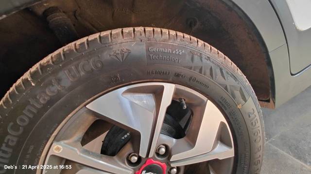 https://images10.gaadi.com/usedgaadi-sellcar/UsedCar/d5ea5e5aa/125fde53-c2e2-4c47-afaa-f9723671109a.jpg?imwidth=6401