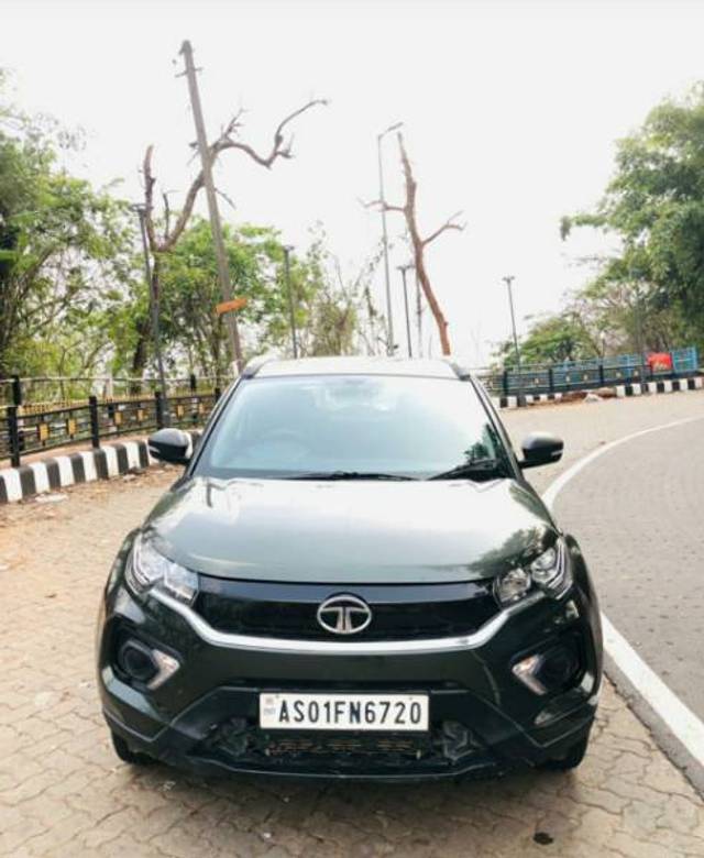 https://images10.gaadi.com/usedgaadi-sellcar/UsedCar/d5eb3ae6a/7cb8e105-1acf-4afe-92cd-c8fab7f67654.jpg?imwidth=6400