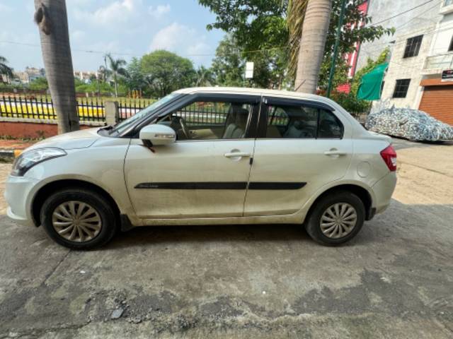 https://images10.gaadi.com/usedgaadi-sellcar/UsedCar/d5eccef4-c9a1-4c25-98b3-29ca40740c10/242a041e-fef4-465b-a9c8-d7a84945dc1a.jpg?imwidth=6400