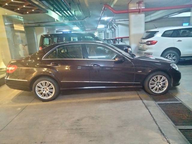 https://images10.gaadi.com/usedgaadi-sellcar/UsedCar/d5ecead3a/b291e89b-219e-4bc6-93c0-8dd3aa885c3e.jpg?imwidth=6401
