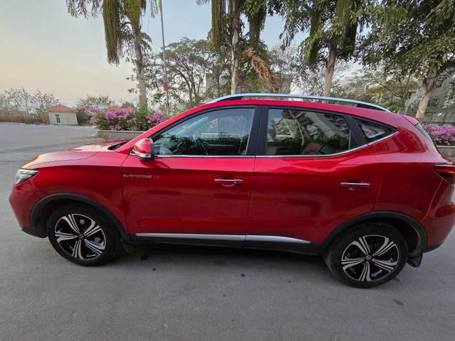 https://images10.gaadi.com/usedgaadi-sellcar/UsedCar/d5ed5905a/b9c99b16-5277-4a98-a710-5baf5e4d9ed6.jpg?imwidth=6401