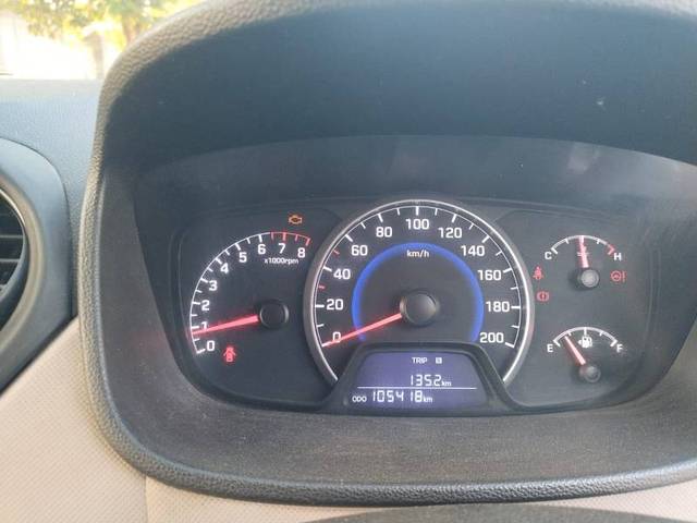 https://images10.gaadi.com/usedgaadi-sellcar/UsedCar/d5f029eea/66f07a0b-2d04-4d83-8c53-5f831cfd23f0.jpeg?imwidth=6402