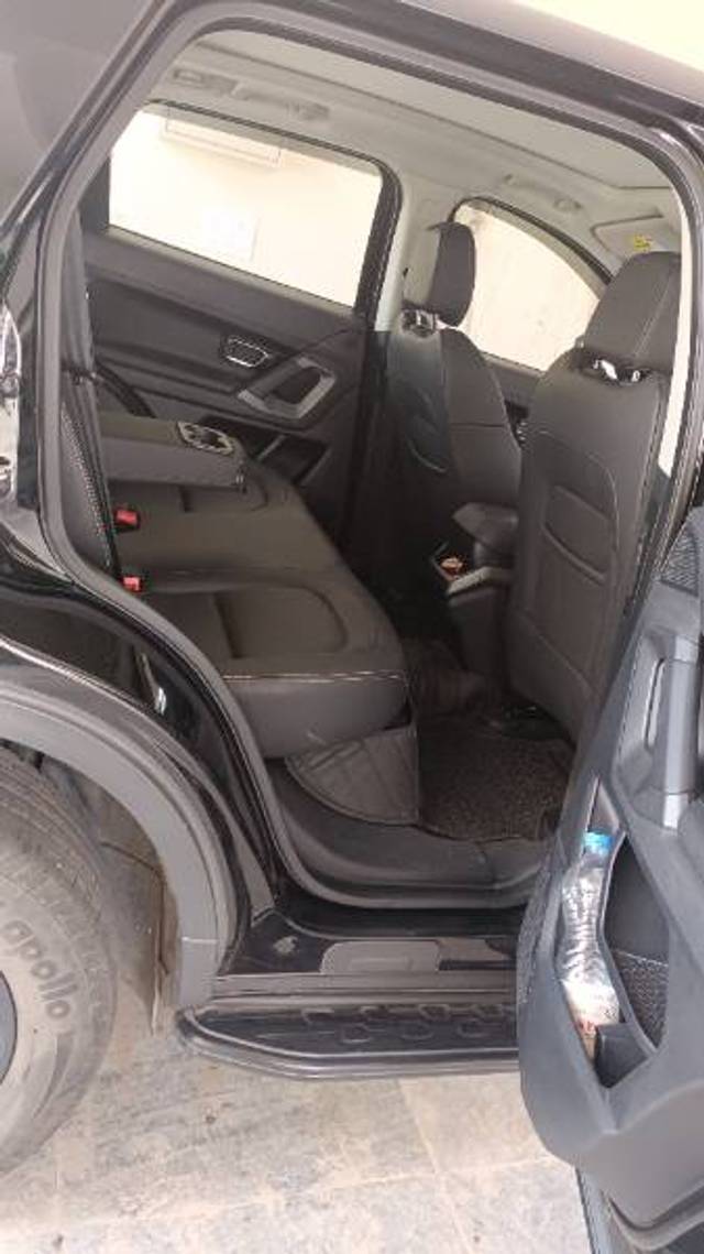 https://images10.gaadi.com/usedgaadi-sellcar/UsedCar/d5f2e885a/d0568923-2b4b-412f-ad77-b1741f78f22c.jpeg?imwidth=6401