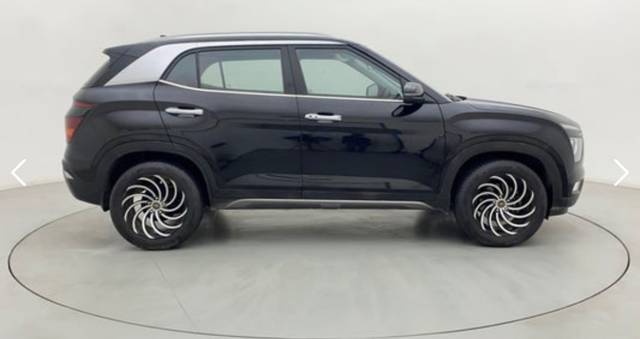 https://images10.gaadi.com/usedgaadi-sellcar/UsedCar/d5f33435a/1fa0c678-4f32-4645-81fc-052310051062.jpeg?imwidth=6401