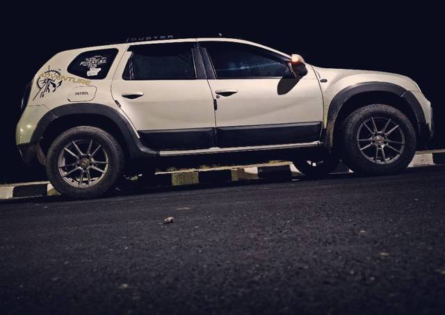https://images10.gaadi.com/usedgaadi-sellcar/UsedCar/d5f3916ea/ec479664-436f-49b2-a512-18bee87b9fb7.jpg?imwidth=6400