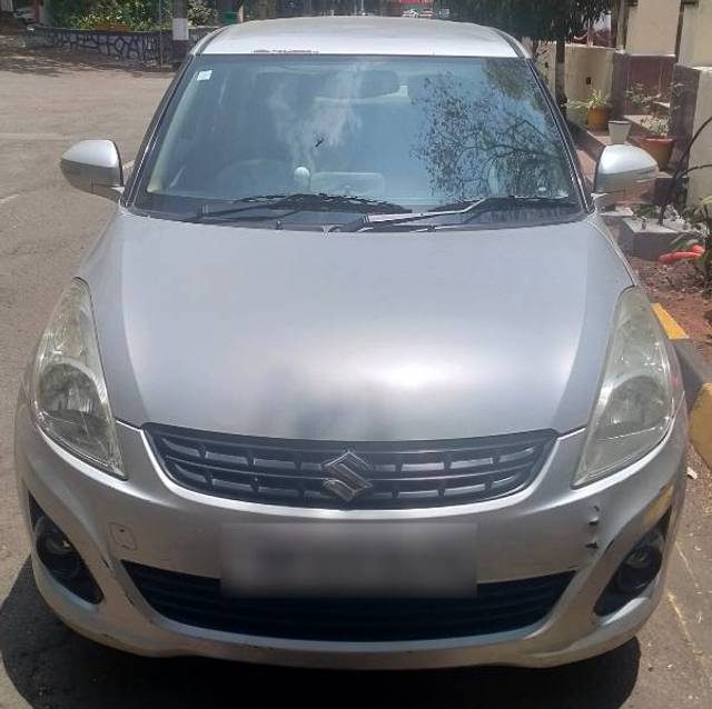 https://images10.gaadi.com/usedgaadi-sellcar/UsedCar/d5f7eb4ba/33ecd471-0ee7-44cd-a7b6-6e00a8301393.jpg?imwidth=6400