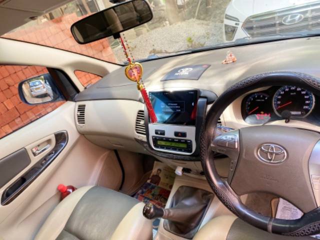 https://images10.gaadi.com/usedgaadi-sellcar/UsedCar/d5f85d82a/4af7e0c7-38fc-43b8-9f46-ceccb6bad9e6.jpeg?imwidth=6401