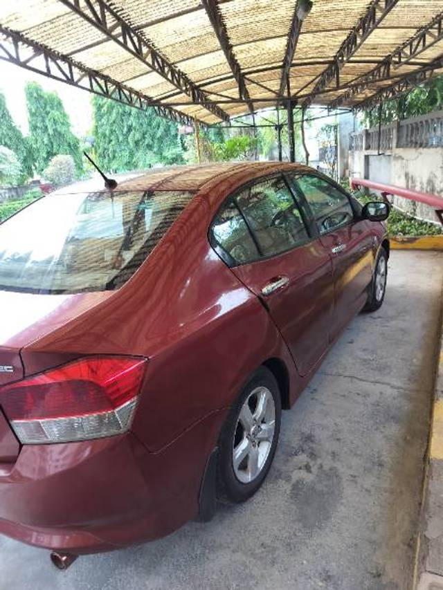 https://images10.gaadi.com/usedgaadi-sellcar/UsedCar/d5f9b971a/601a70d6-b18a-4fb1-92d2-14c6aefbcf4f.jpg?imwidth=6402