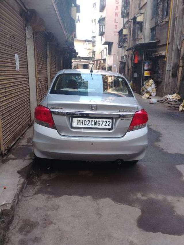 https://images10.gaadi.com/usedgaadi-sellcar/UsedCar/d5fb5069a/7acaad1a-a6ef-4946-96fb-1e4521ac9298.jpg?imwidth=6401