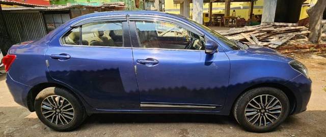 https://images10.gaadi.com/usedgaadi-sellcar/UsedCar/d5fc060fa/52c0d2d5-d3b9-4f7b-9a57-8aa0b249467f.jpg?imwidth=6401
